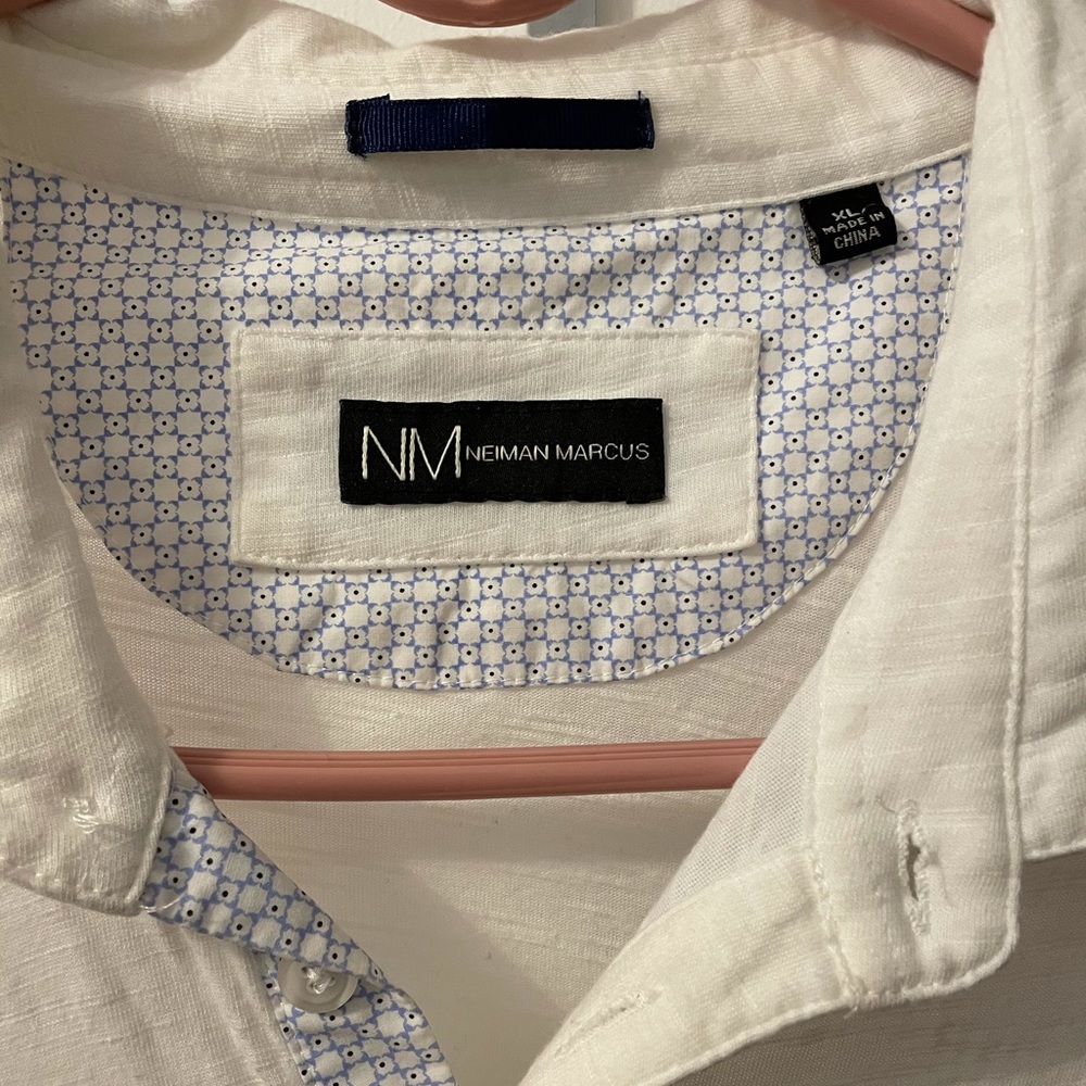Neiman Marcus men’s white cotton polo
